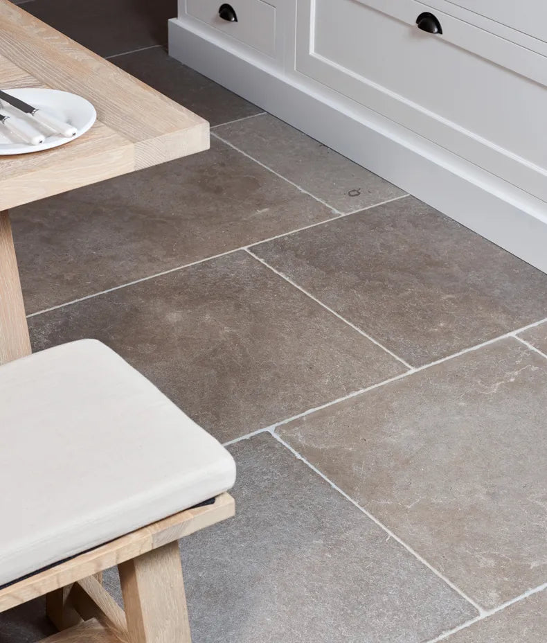 Lucca Limestone Tumbled