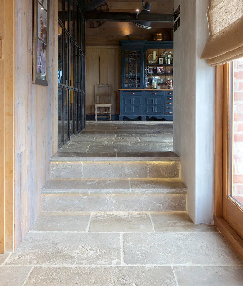 Medieval Bourgogne Limestone Weathered